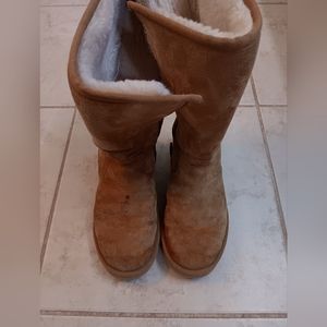 Women's UGG Size 8 Boots